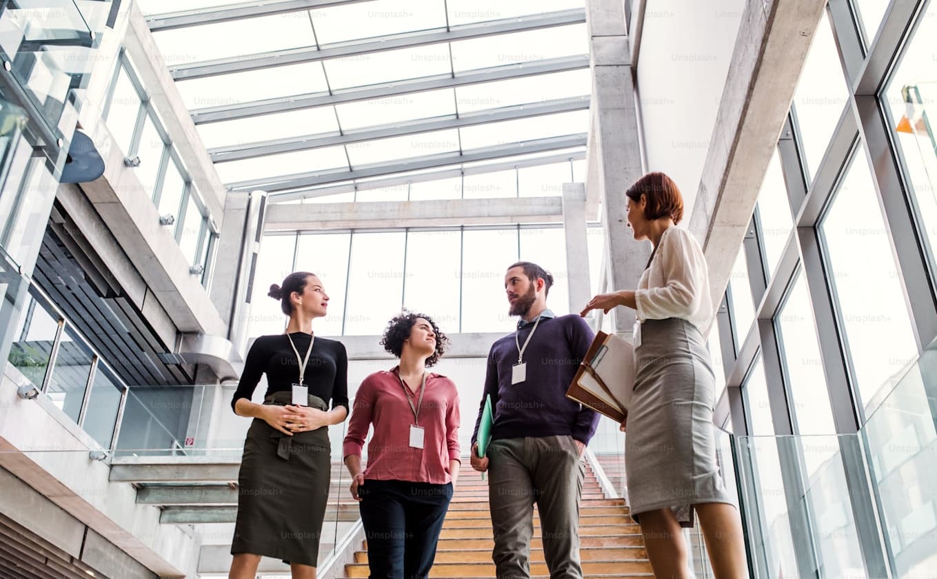 Blink app showing real-time bus tracking